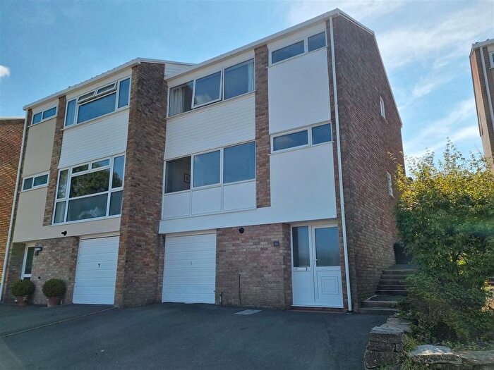 3 Bedroom Semi-Detached House For Sale In Castle Meadows, Launceston, PL15