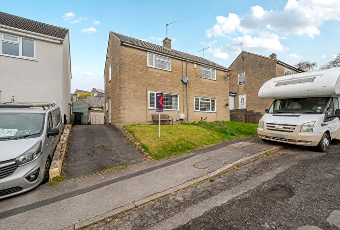 2 Bedroom Semi-Detached House For Sale In Shepherds Croft, Gloucestershire, GL5