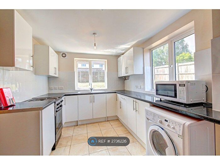 6 Bedroom End Of Terrace House To Rent In Addison Gardens, Kingston Upon Thames, KT5