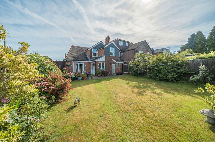 4 Bedroom Detached House For Sale In Hindhead, Surrey, GU26