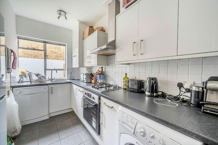 2 Bedroom Flat To Rent In Bute Street, South Kensington, London, SW7