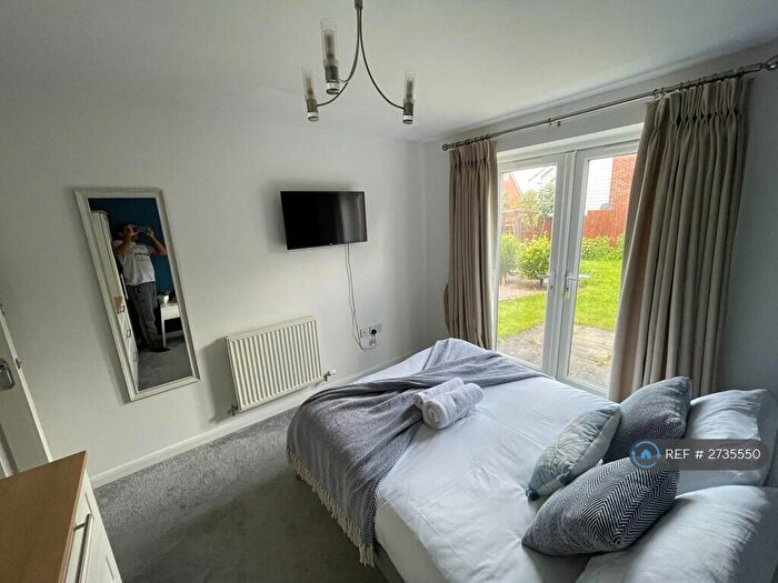 4 Bedroom Semi Detached House To Rent In Brompton Road, Hamilton, Leicester, LE5