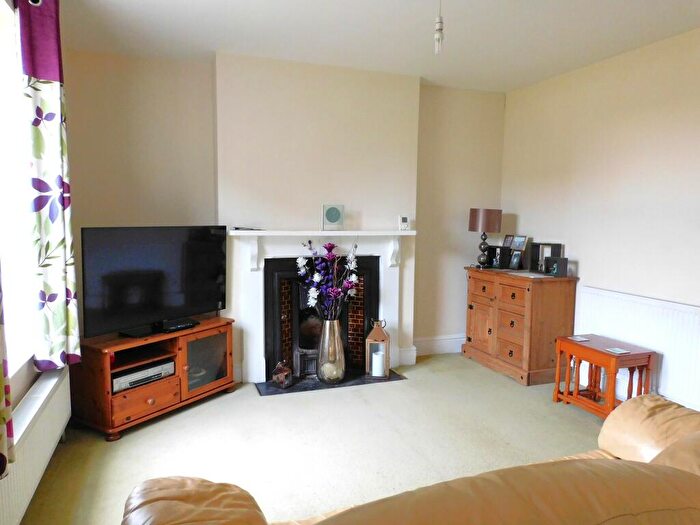 2 Bedroom Detached House For Sale In Washway Road, Saracen's Head, PE12