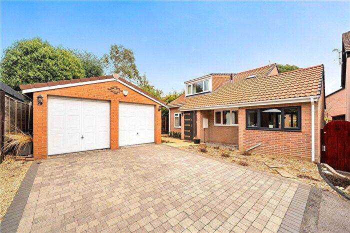 4 Bedroom Detached House For Sale In Jeffries Close, Rownhams, Southampton, Hampshire, SO16