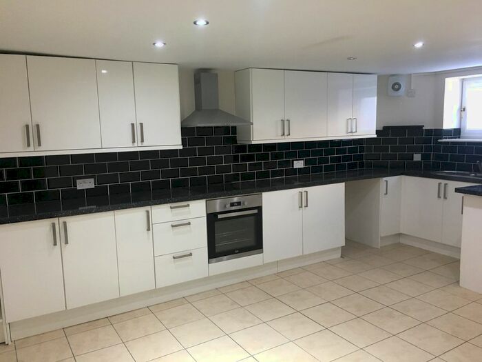 2 Bedroom Flat To Rent In Springfield Road, Blackpool, FY1