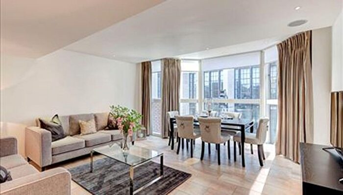 2 Bedroom Flat To Rent In Young Street, London, W8