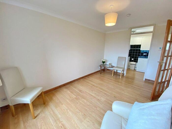 1 Bedroom Flat For Sale In Lucerne, Lower Warberry Road, Torquay, TQ1