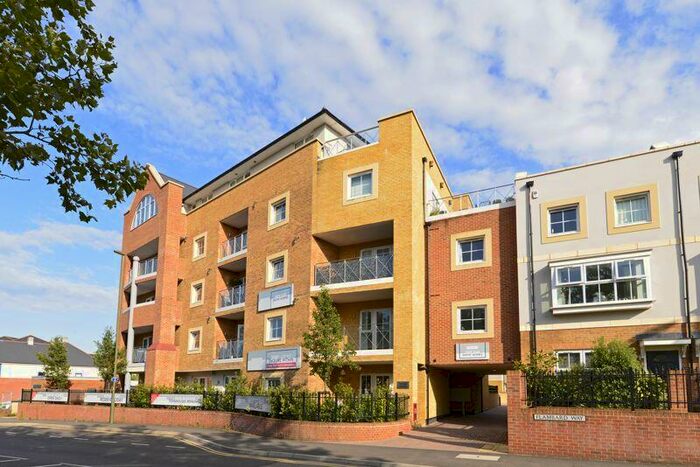 1 Bedroom Apartment To Rent In Flambard Way, Godalming, GU7