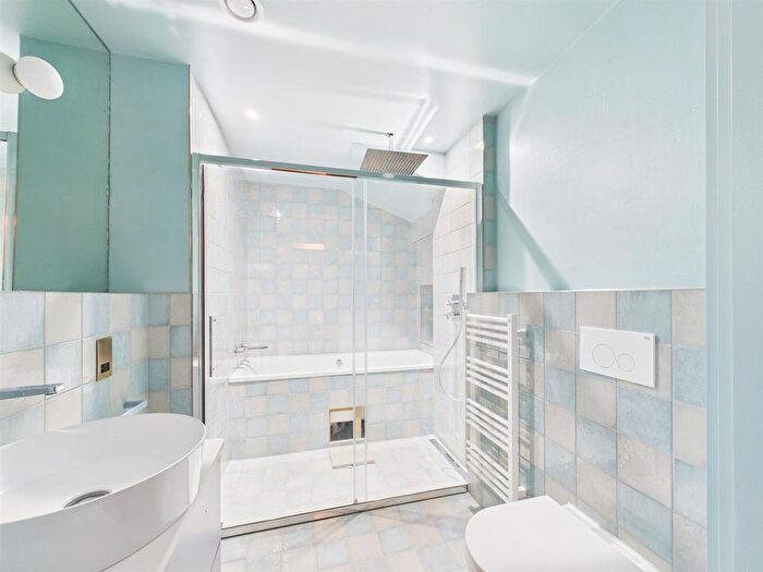 2 Bedroom Flat To Rent In Amp;Soul, Shoreditch, E2