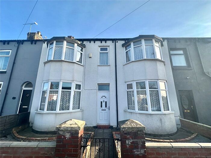 3 Bedroom End Of Terrace House For Sale In Warrington Road, Widnes, Cheshire, WA8