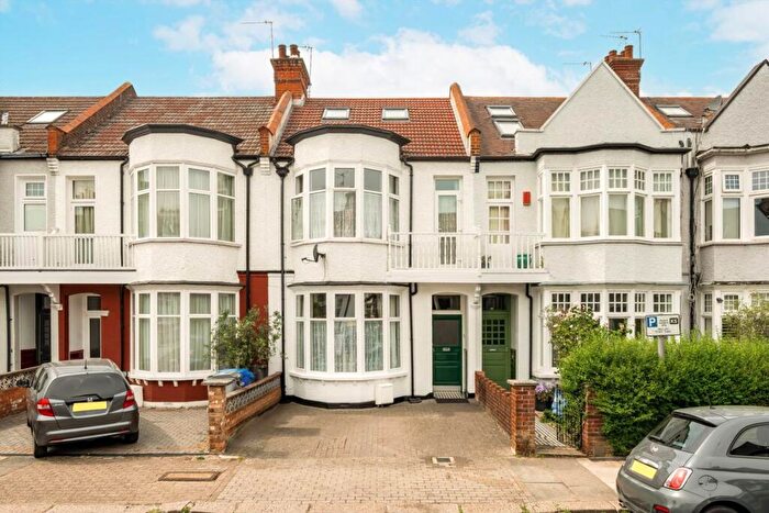 6 Bedroom Terraced House For Sale In Hanover Road, Kensal Rise, NW10