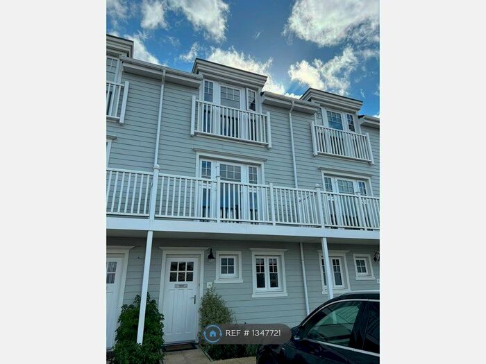 4 Bedroom Terraced House To Rent In Connecticut Street, Reading, RG2