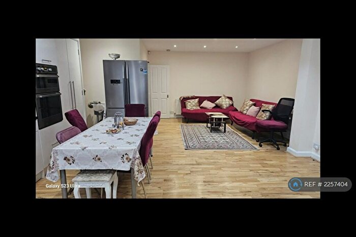 5 Bedroom Terraced House To Rent In Kingsley Road, Harrow, HA2