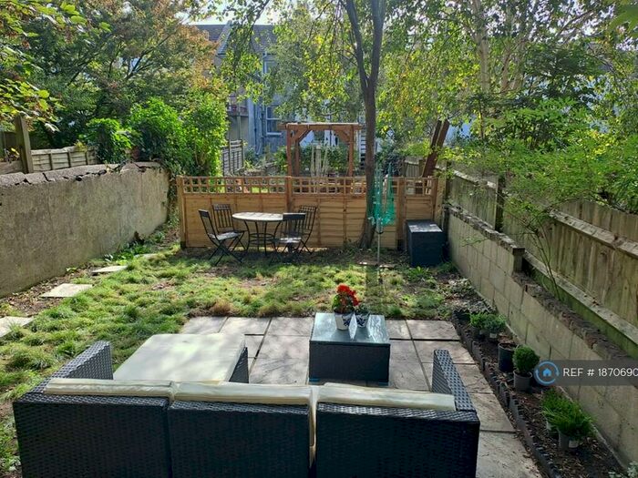 2 Bedroom Flat To Rent In Ditchling Rise, Brighton, BN1