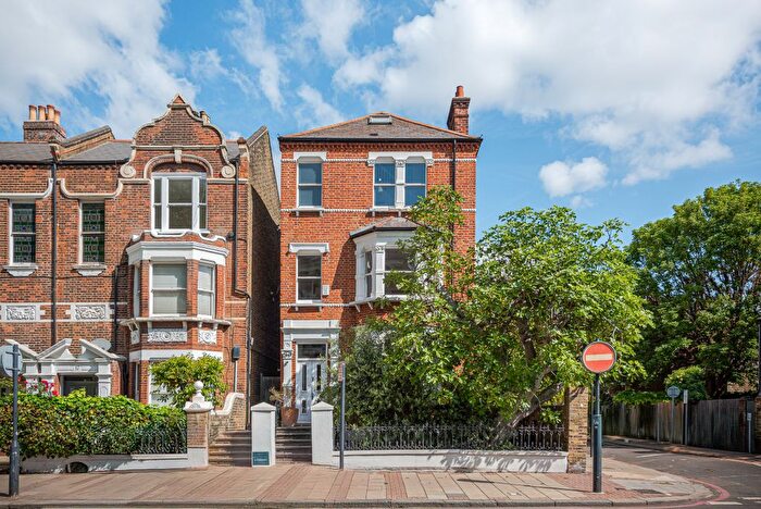 6 Bedroom Terraced House For Sale In Prince Of Wales Drive, London, SW11