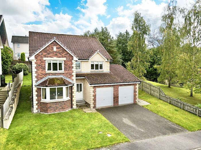 4 Bedroom Detached House For Sale In Castlehill Drive, Inverness, IV2