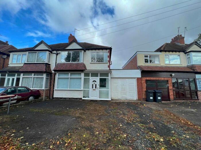 3 Bedroom Semi-Detached House To Rent In Highfield Road, Hall Green, Birmingham, B28