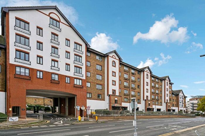 3 Bedroom Flat To Rent In Sopwith Way, Kingston Upon Thames, KT2