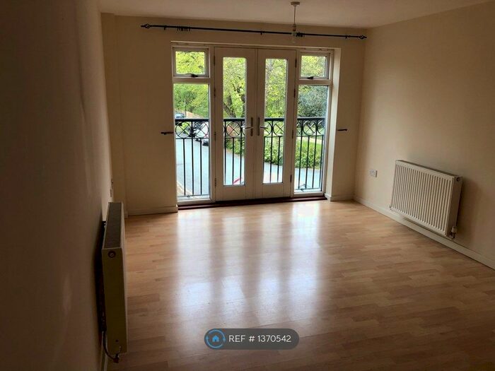 1 Bedroom Flat To Rent In South Street, Stafford, ST16