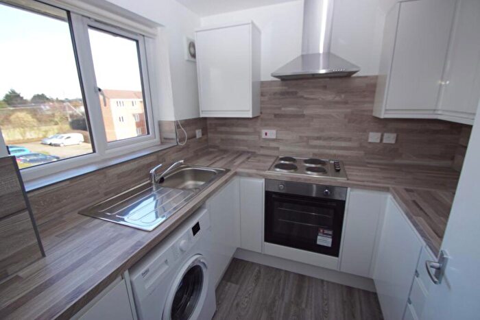 1 Bedroom Flat To Rent In Lowestoft Drive, SL1