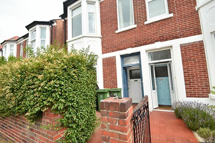 2 Bedroom Flat To Rent In Lowcay Road, Southsea, Hampshire, PO5