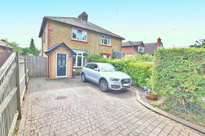 3 Bedroom Semi-Detached House To Rent In Weavering Street, Weavering, Maidstone, ME14