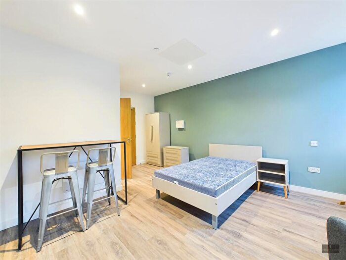 1 Bedroom Flat To Rent In New North Road, Exeter, EX4