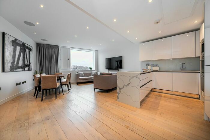 3 Bedroom Flat To Rent In Gatliff Road, London, SW1W