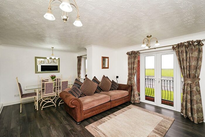 2 Bedroom Flat For Sale In Dunlins Court, Wallasey, CH45