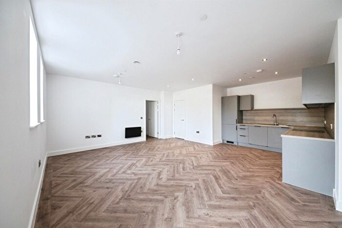 2 Bedroom Flat For Sale In Coventry Road, Birmingham, B26