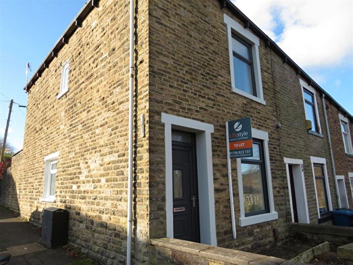 3 Bedroom End Of Terrace House To Rent In Yarraville Street, BB4