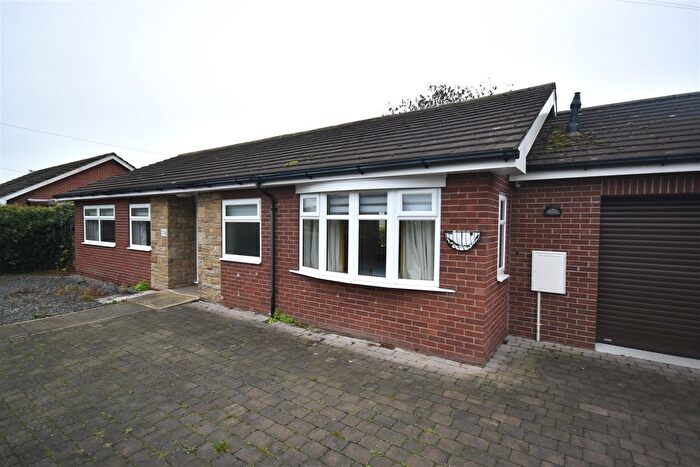 3 Bedroom Detached Bungalow For Sale In High Street, Airmyn, Goole, DN14
