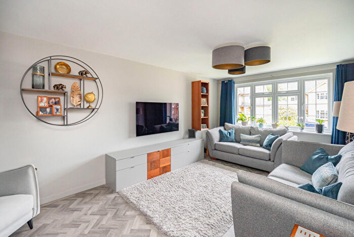 4 Bedroom Detached House For Sale In The Orchard, North Holmwood, RH5