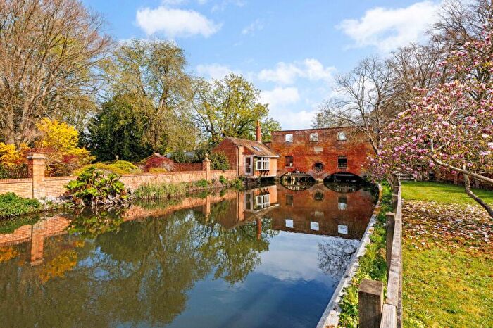 9 Bedroom Detached House For Sale In Theale, Reading, West Berkshire, RG7