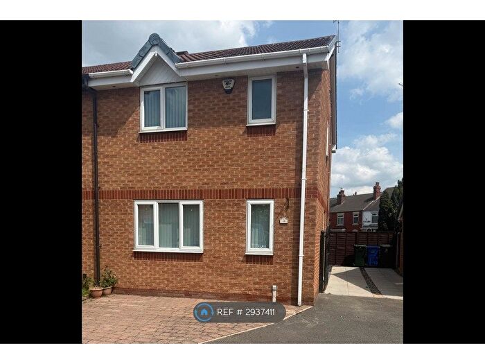 2 Bedroom Semi-Detached House To Rent In Springwell Gardens, Doncaster, DN4