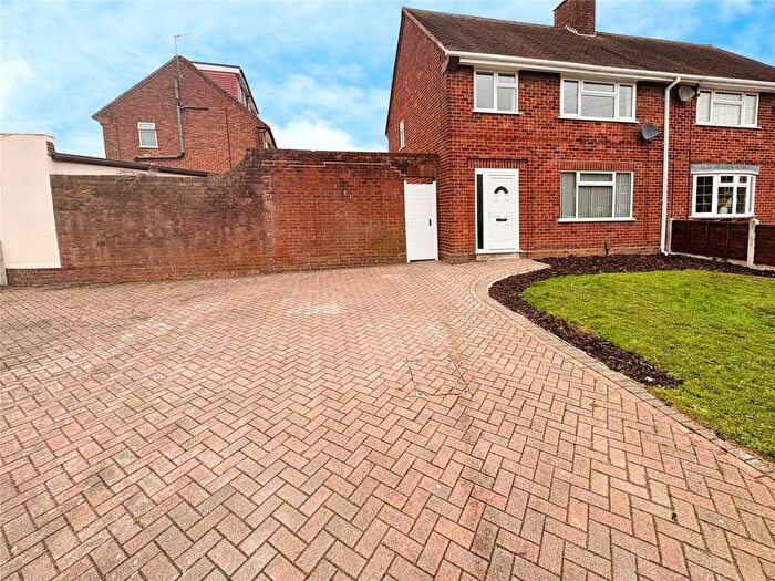 3 Bedroom Semi Detached House To Rent In Olinthus Avenue, Wolverhampton, West Midlands, WV11