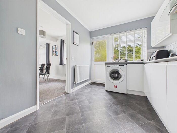 3 Bedroom Semi-Detached House For Sale In Sutton Close, Brereton, WS15