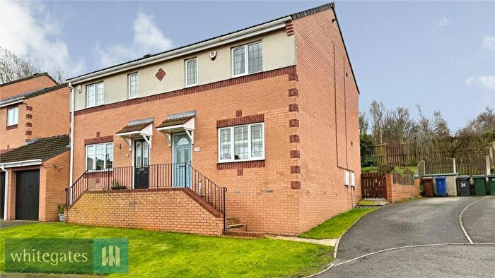 3 Bedroom Semi Detached House For Sale In Applehurst Bank, Barnsley, S70