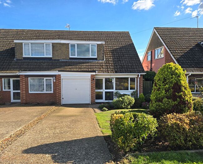 3 Bedroom Bungalow For Sale In Priory Crescent, Roade, NN7
