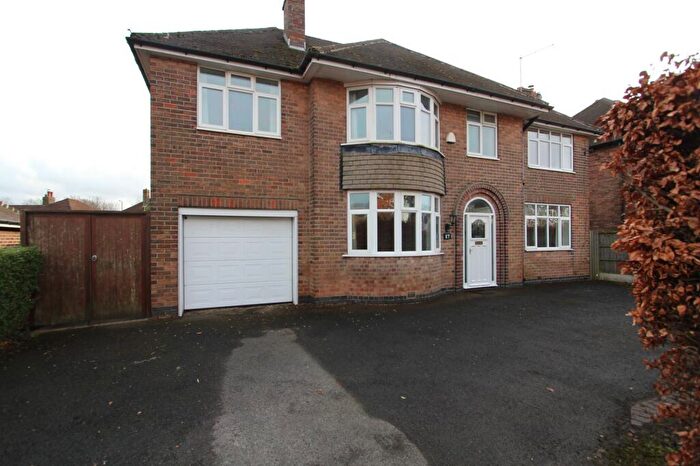 4 Bedroom Detached House To Rent In Backmoor Crescent, Sheffield, S8