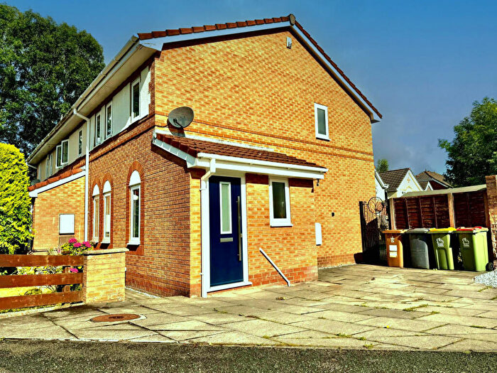 3 Bedroom Semi-Detached House To Rent In Squires Wood, Fulwood, Lancashire, PR2