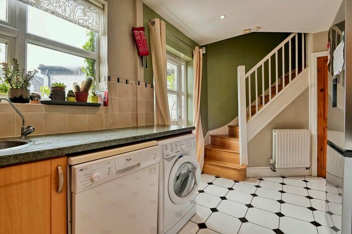 3 Bedroom Terraced House For Sale In Albert Road, Hinckley, Leicestershire, LE10