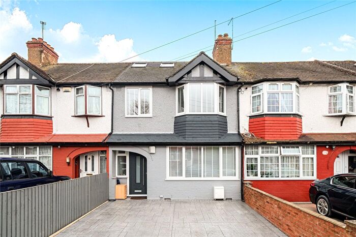 4 Bedroom Terraced House For Sale In Jordan Road, Perivale, Greenford, UB6