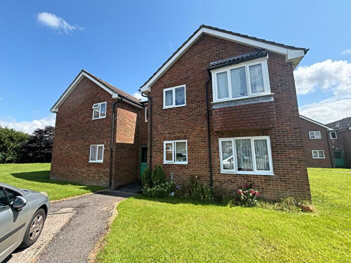 1 Bedroom Flat To Rent In Blackmore Road, Shaftesbury, SP7