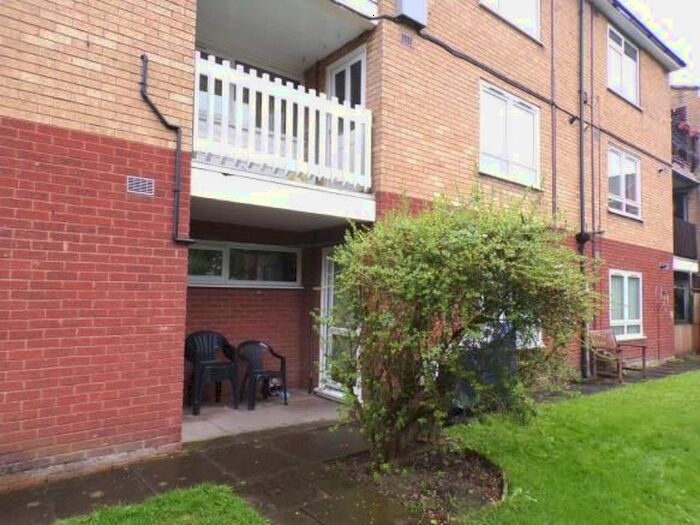 2 Bedroom Flat To Rent In Seagrave Close, Coalville, LE67