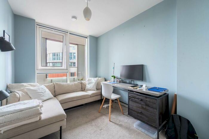 2 Bedroom Flat For Sale In Valetta House, Vista, Chelsea Bridge, Battersea Park, London, SW11
