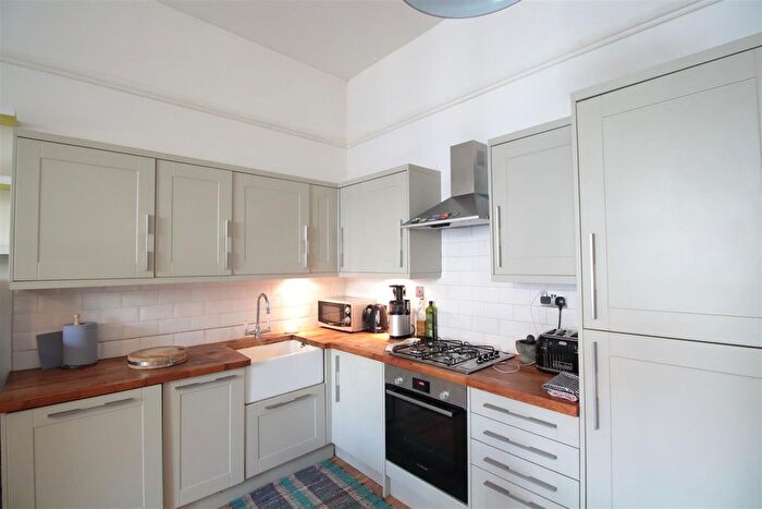 1 Bedroom Flat To Rent In Brixton Road, Brixton, SW9