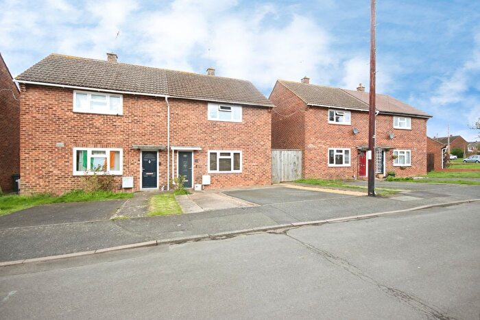 2 Bedroom Semi Detached House For Sale In Briar Close, Leamington Spa, Warwickshire, CV32