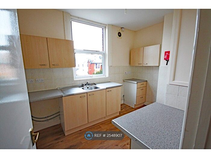 2 Bedroom Flat To Rent In Grove Road, Burnham-On-Sea, TA8