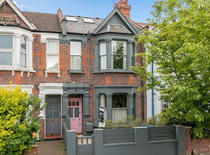 4 Bedroom Terraced House For Sale In Leghorn Road, London, NW10